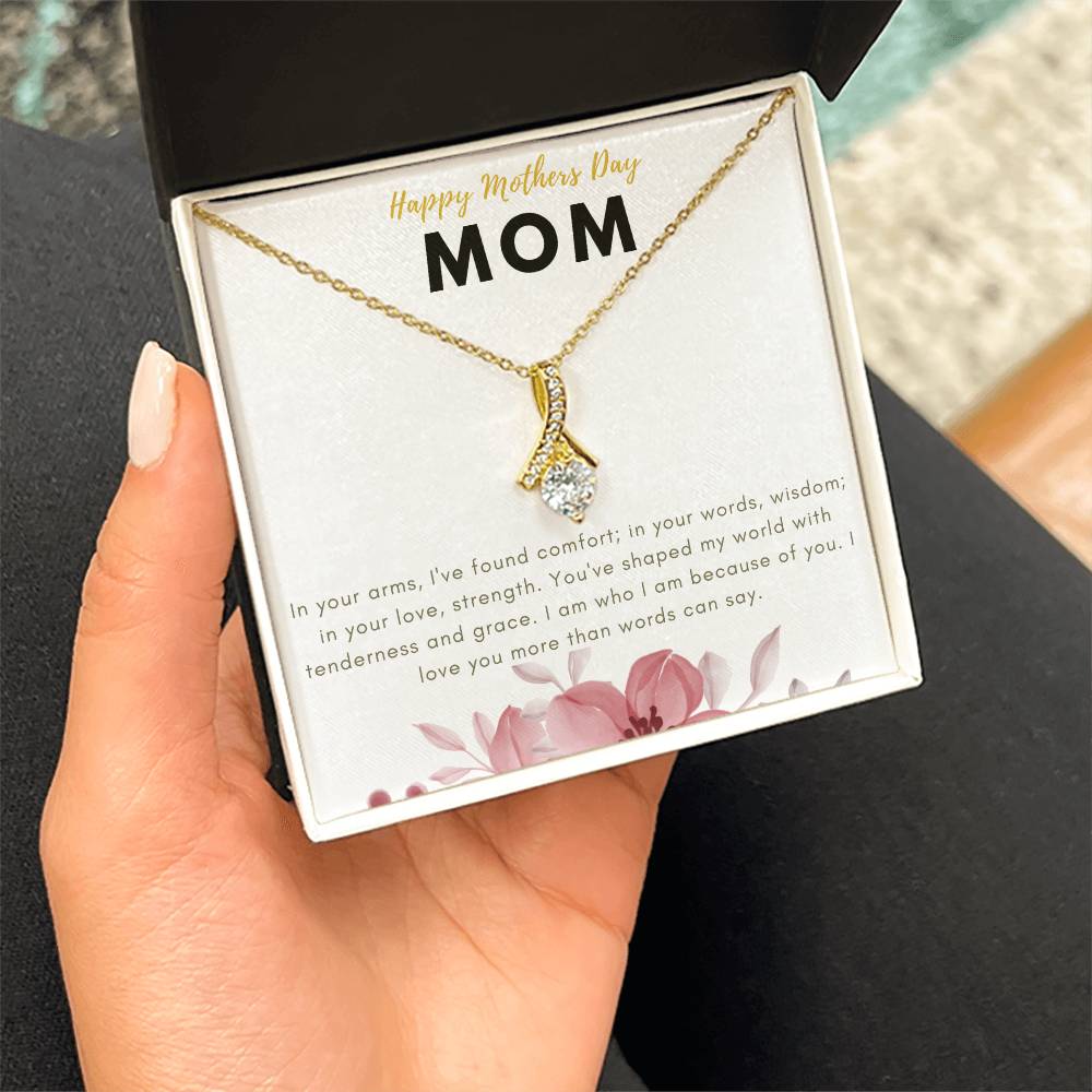 Eternal Elegance: Alluring Beauty Necklace for Mom