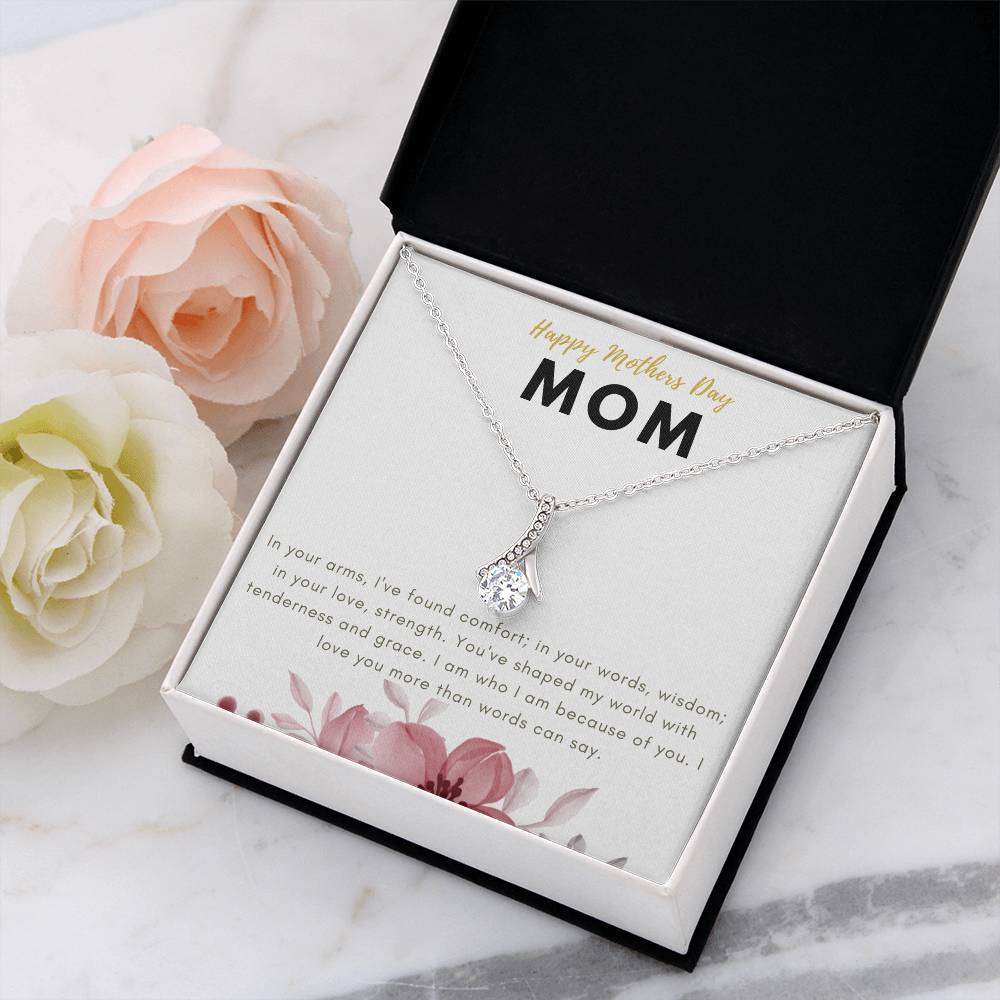 Eternal Elegance: Alluring Beauty Necklace for Mom