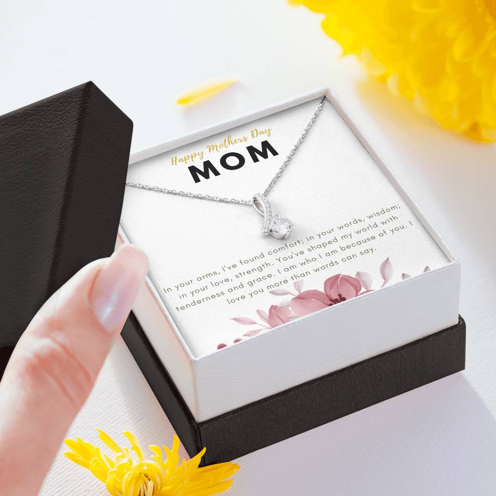 Eternal Elegance: Alluring Beauty Necklace for Mom