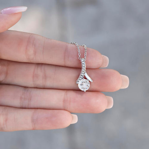 Eternal Elegance: Alluring Beauty Necklace for Mom