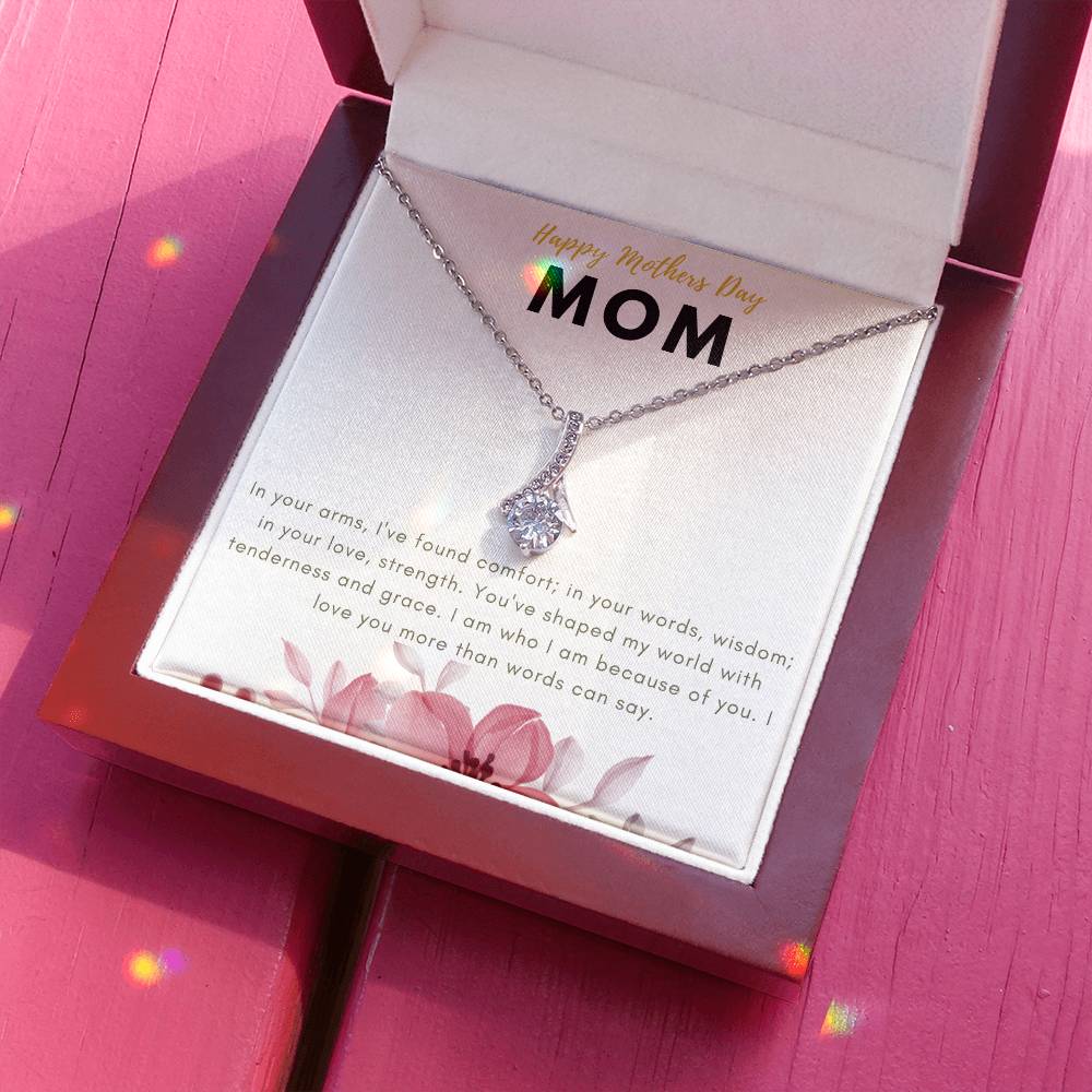 Eternal Elegance: Alluring Beauty Necklace for Mom